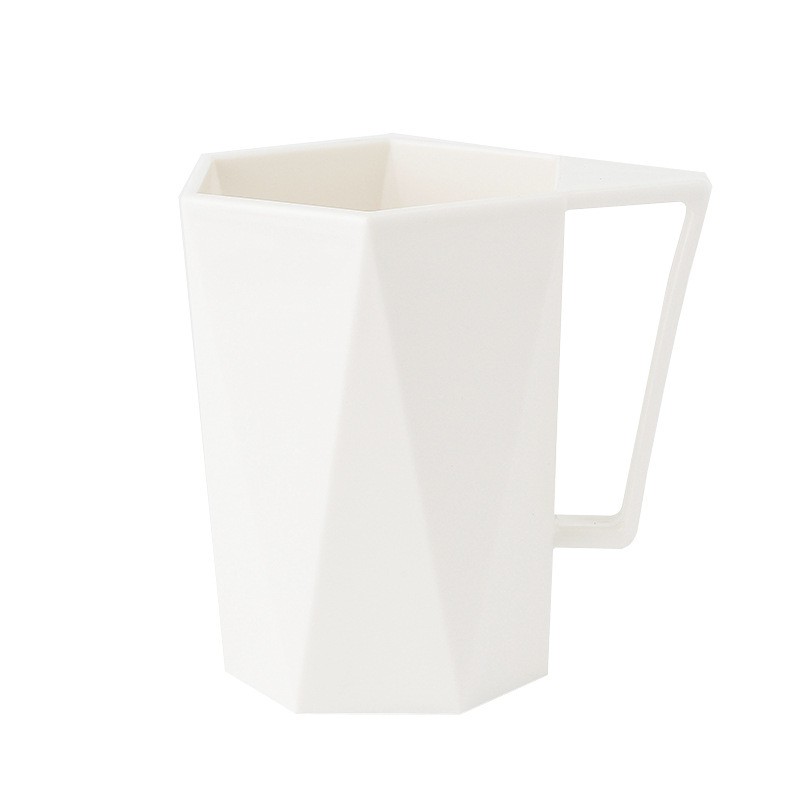 Simple Elegant Minimalist Plastic Gargle Cup